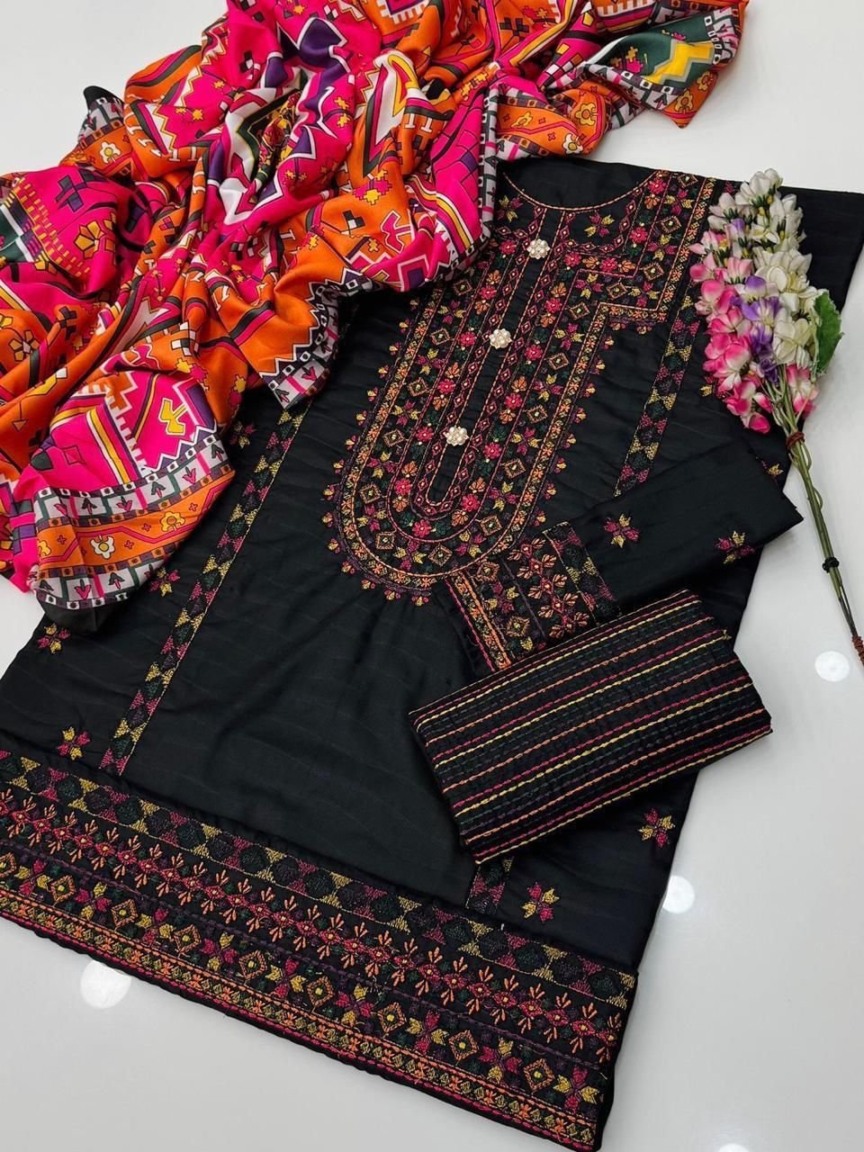 Unstitch Dhanak 3PC Dress - Image 3