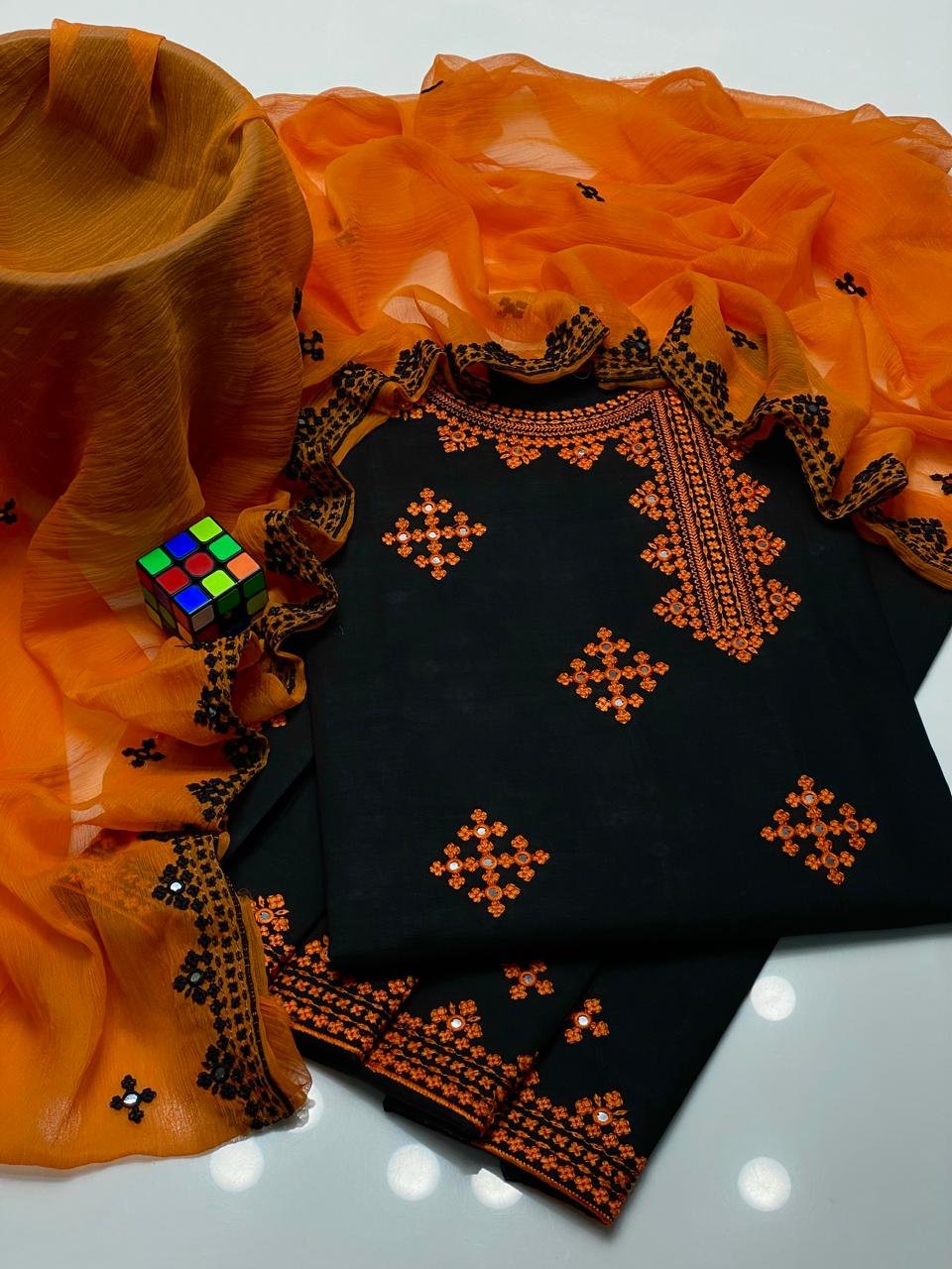 Anarkha Style Heavy Embroidered Lawn Cotton 3PC Suit - Image 2