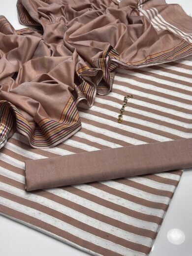 Khaddi Lawn 3PC Unstitched Suit – 2.5m Shirt, Trouser & Dupatta