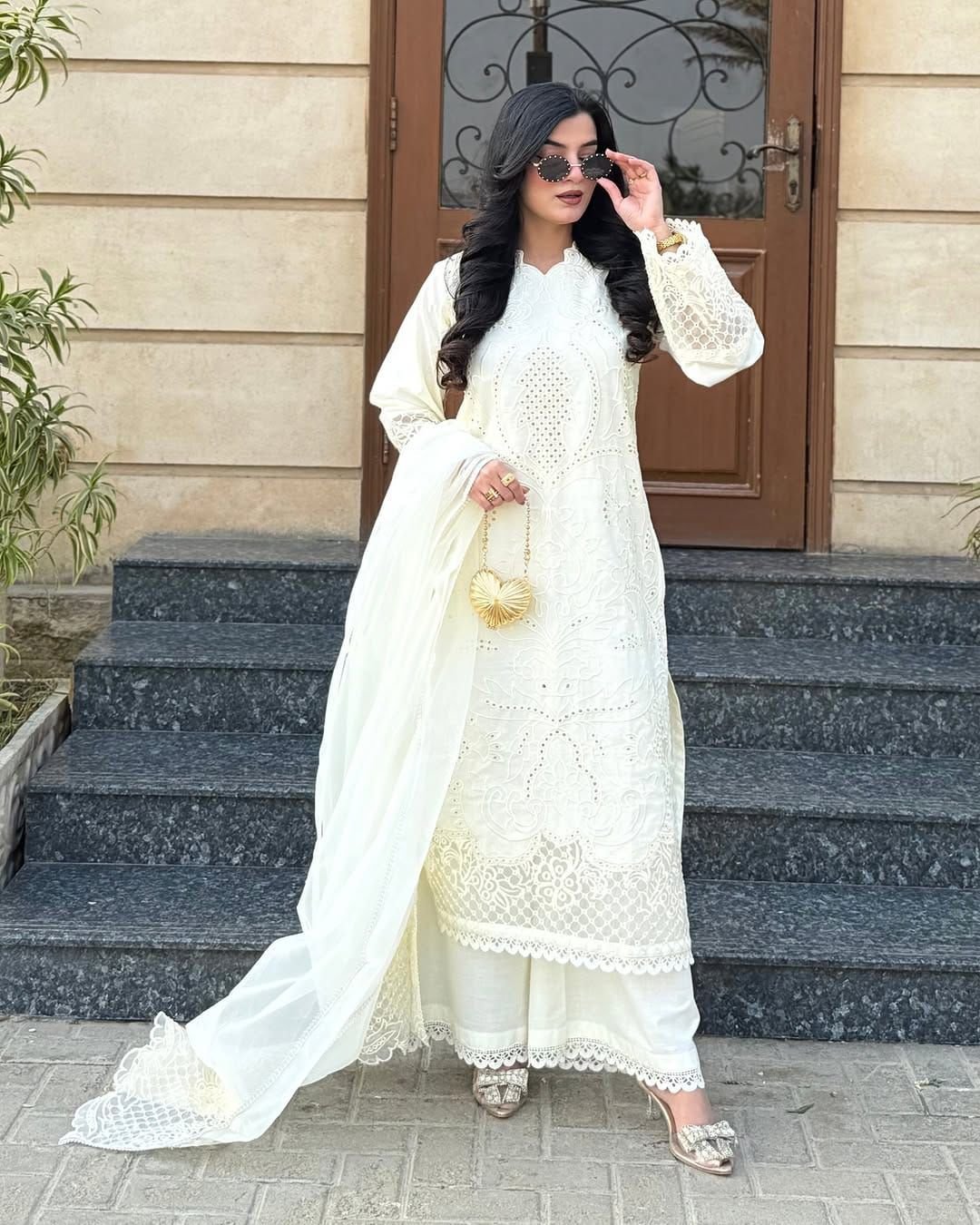 Heavy Embroidered Lawn Suit with Khadi Net Dupatta – 3 Piece